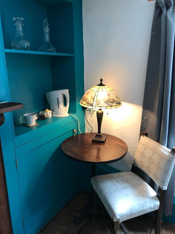 The White Bear Bed & Breakfast Devizes Eksteriør bilde