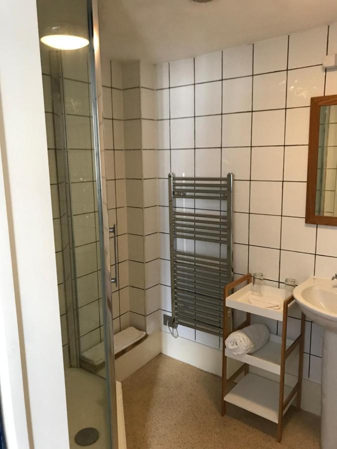 The White Bear Bed & Breakfast Devizes Eksteriør bilde