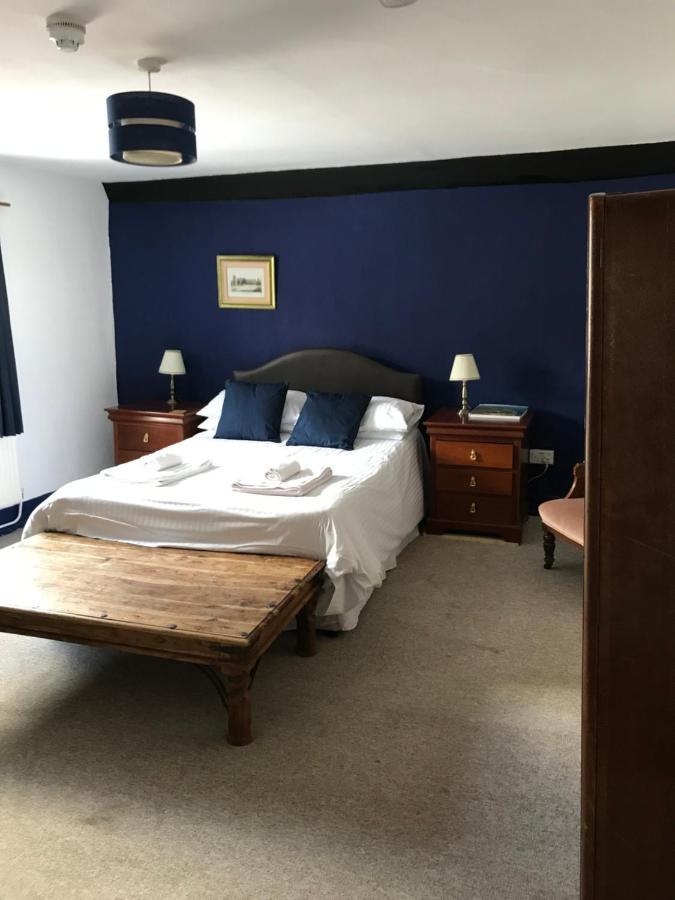 The White Bear Bed & Breakfast Devizes Eksteriør bilde